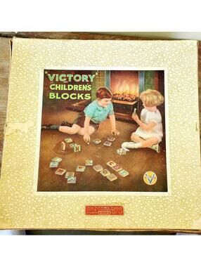 Victory Blocks, Antique ABC animal Blocks orig Box, G J Hayter, made in England